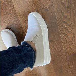 NIB SODA women’s shoes tan cream beige memory foam slip on loafer sneaker size 6